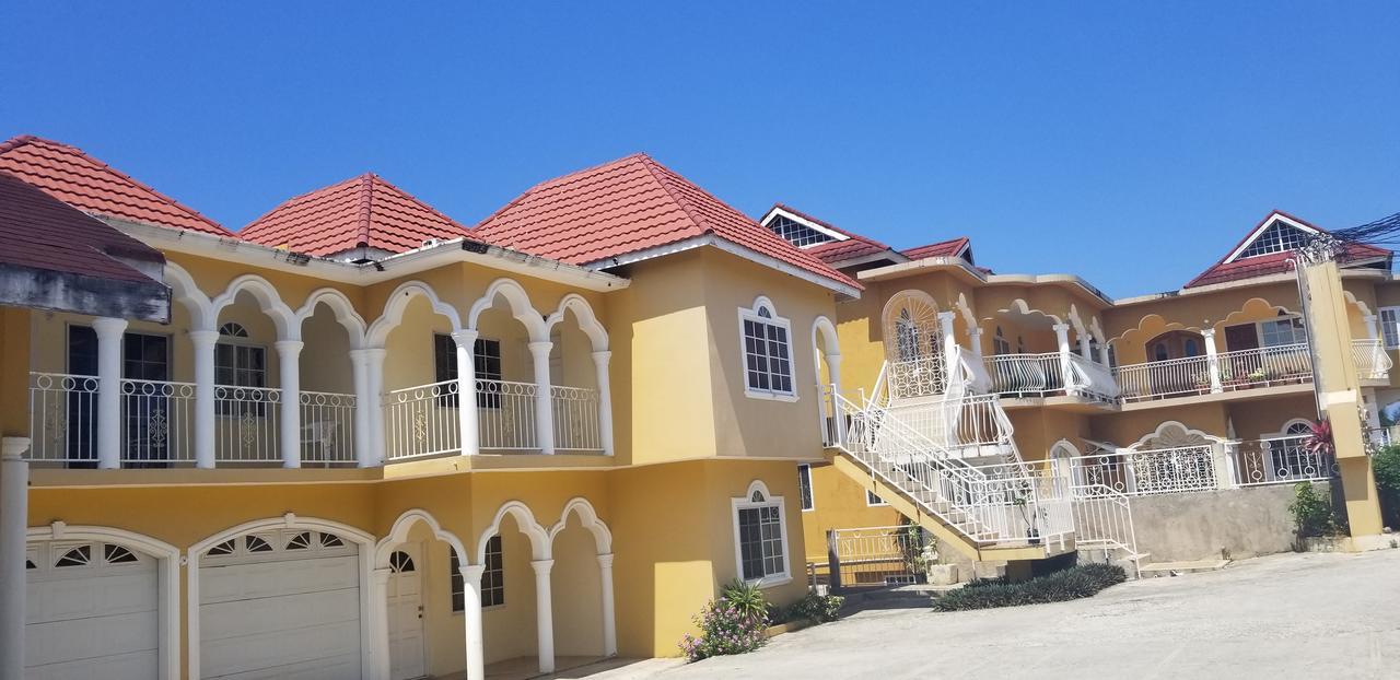 Wizzy Apartment Ocho Ríos Exterior foto