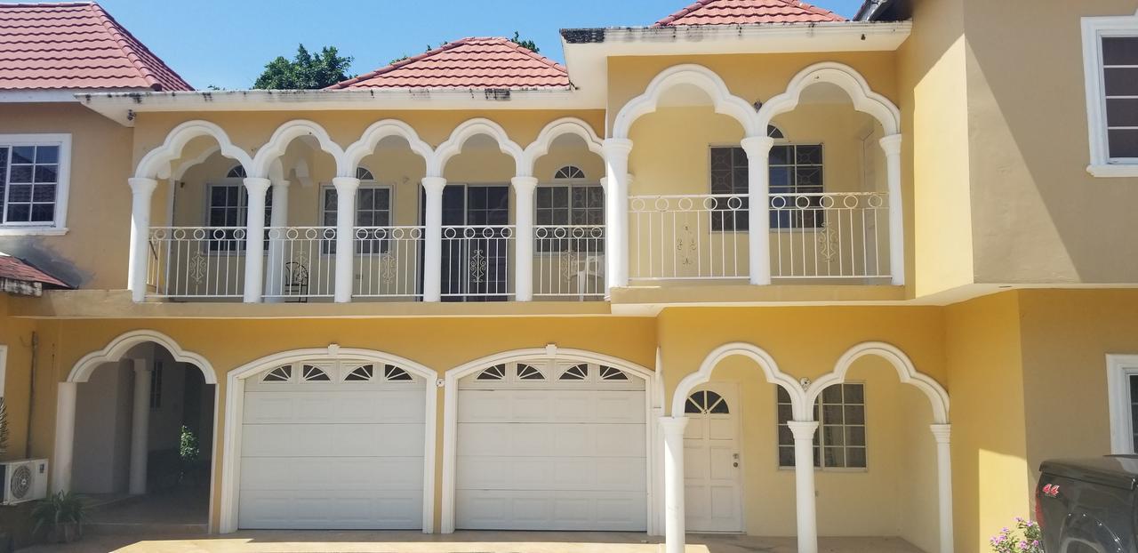Wizzy Apartment Ocho Ríos Exterior foto